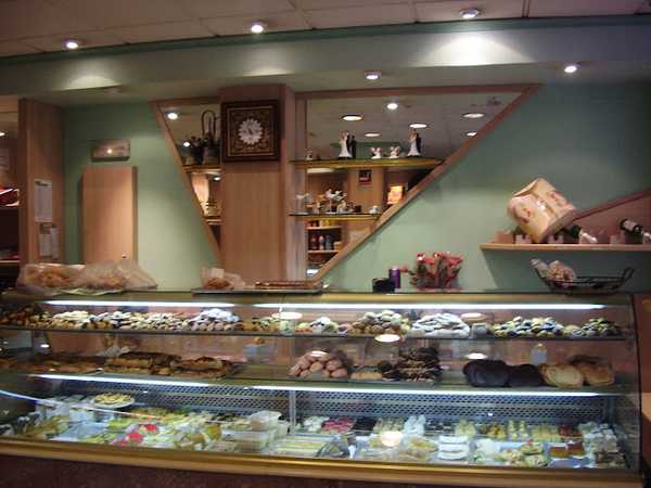 Fotografia tomada fuera de Panaderia Y Pasteleria Sanchez - Panadería en Benidorm, Alicante