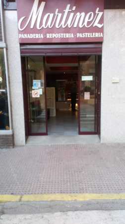 Fotografia tomada fuera de Panadería y Repostería Martínez S.L. - Panadería en Monzón, Huesca