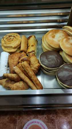 Fotografia tomada fuera de PANADERÍA-BOLLERÍA PAJARITO. - Panadería en Villarrobledo, Albacete