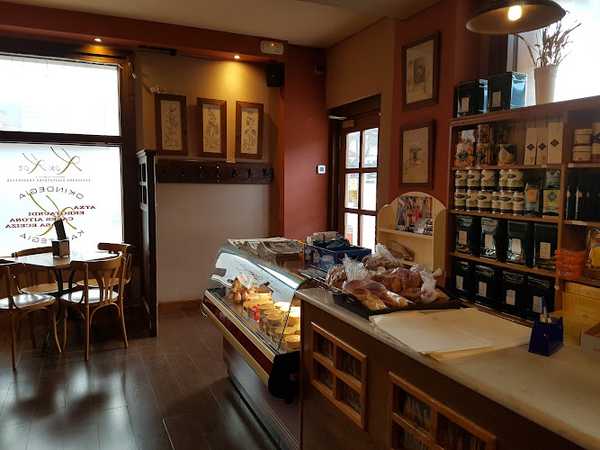 Fotografia tomada fuera de Panadería-Cafetería Kox-Kor - Panadería en Lazkao, Gipuzkoa