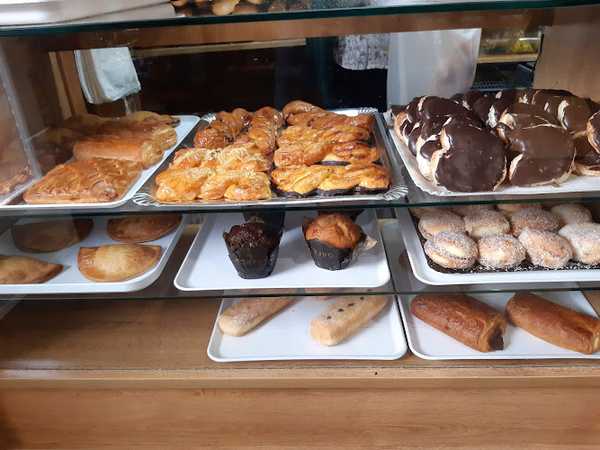 Fotografia tomada fuera de Panaderia, chucherias, bolleria EL CANDIL - Panadería en Madrigal de la Vera, Cáceres