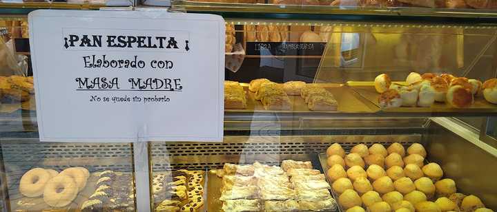 Fotografia tomada fuera de Panaderías Sordo - Panadería en Torrelavega, Cantabria