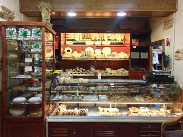 Fotografia tomada fuera de PANADERIAS VERDÚ S.L. - Panadería en Villena, Alicante