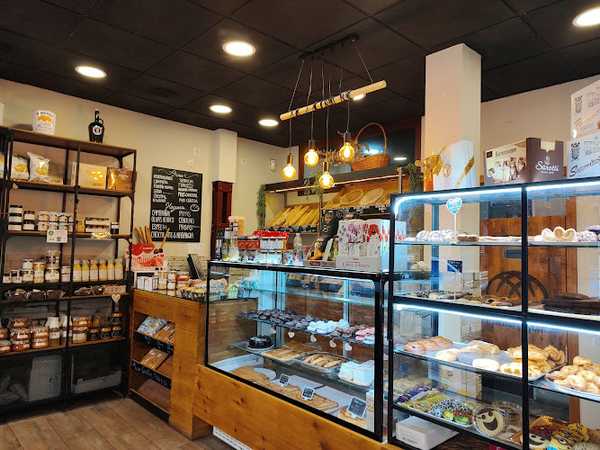 Fotografia tomada fuera de PANE NOSTRUM -Pastelería y Tienda Gourmet - Pastelería en Madrid, Madrid