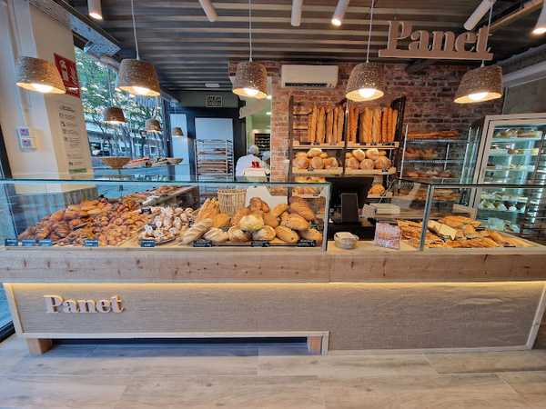 Fotografia tomada fuera de Panet - Panadería en Barcelona, Barcelona