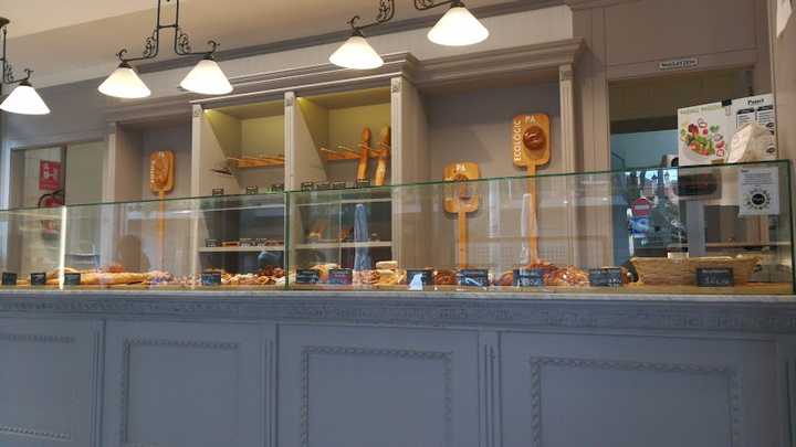 Fotografia tomada fuera de Panet - Panadería en Sant Feliu de Llobregat, Barcelona