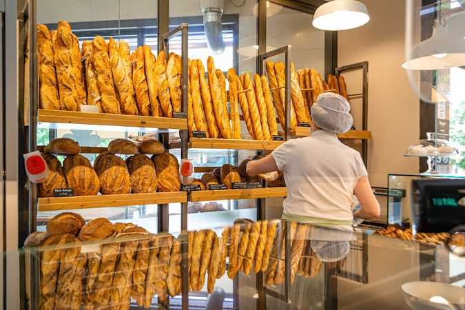 Fotografia tomada fuera de Panet Maduixa - Forn de Pa, Pastisseria i Cafeteria - Panadería en Sant Boi de Llobregat, Barcelona
