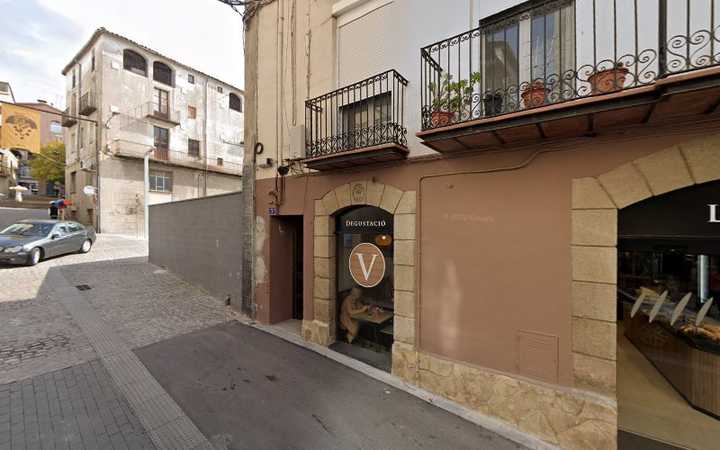 Fotografia tomada fuera de Panificadora Berga-Valldan S A - Panadería en Berga, Barcelona