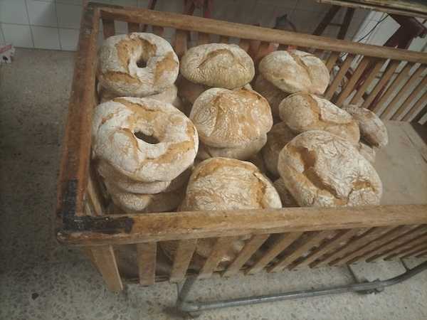 Fotografia tomada fuera de Panificadora La Gallega - Panadería en Mansilla de las Mulas, León