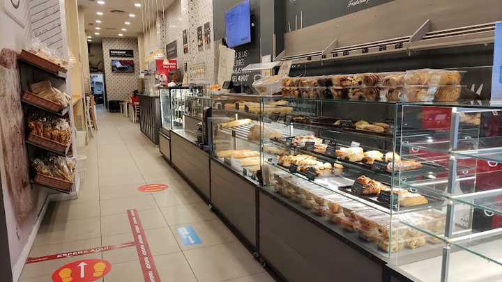 Fotografia tomada fuera de Panishop - Panadería en Zaragoza, Zaragoza