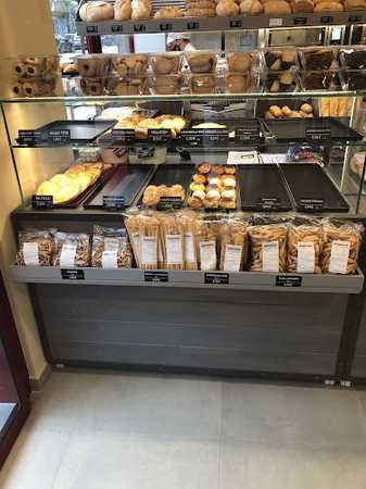 Fotografia tomada fuera de Panishop - Panadería en Zaragoza, Zaragoza