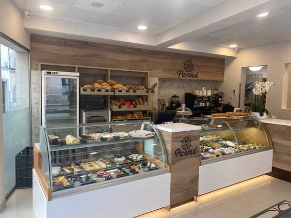 Fotografia tomada fuera de Panord forn Muro - Panadería en Muro, Baleares
