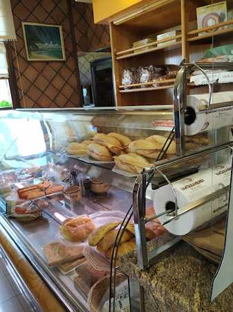 Fotografia tomada fuera de Pantaramundi S.L. - Panadería en Taramundi, Asturias