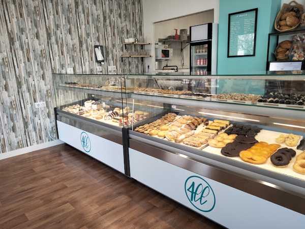 Fotografia tomada fuera de Pastelería 4 All - Pastelería en Arganda del Rey, Madrid