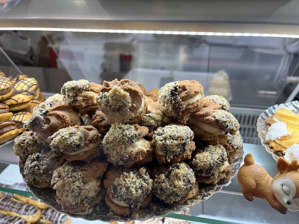 Fotografia tomada fuera de Pastelería ADDA Coslada - Pastelería en Coslada, Madrid