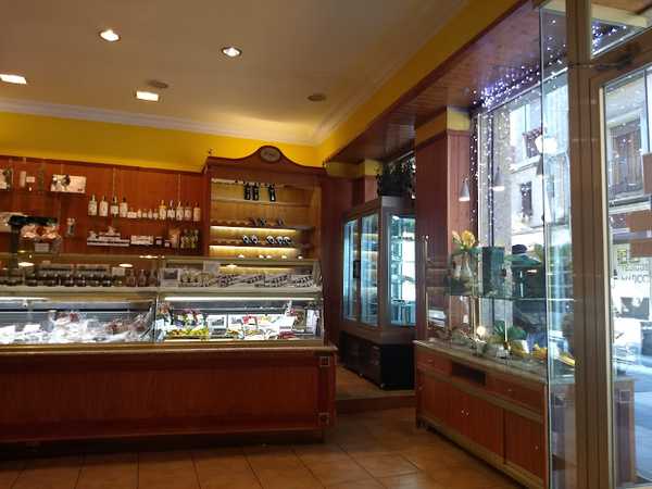 Fotografia tomada fuera de PASTELERIA ALEJOS S.L. - Pastelería en Alcañiz, Teruel