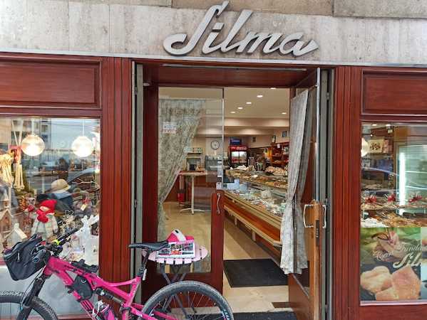 Fotografia tomada fuera de Pastelería Artesana SILMA Burgos - Pastelería en Burgos, Burgos
