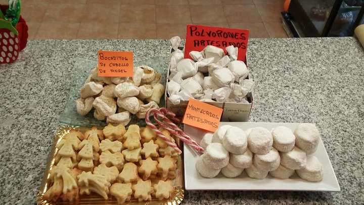 Fotografia tomada fuera de Pastelería Azúcar Mágico - Pastelería en Lugo, Lugo