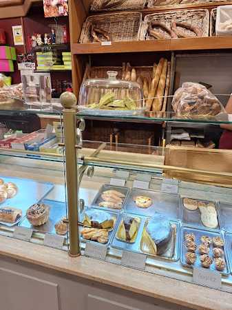 Fotografia tomada fuera de Pasteleria BIOLITZ - Pastelería en Irun, Gipuzkoa