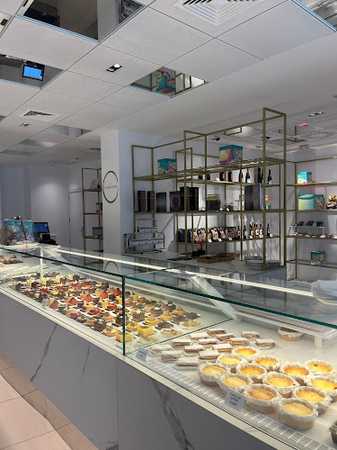 Fotografia tomada fuera de Pastelería By Torreblanca Madrid - Pastelería en Madrid, Madrid