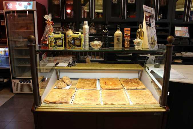 Fotografia tomada fuera de Pastelería Cafetería Anduriña - Cafetería en Foz, Lugo