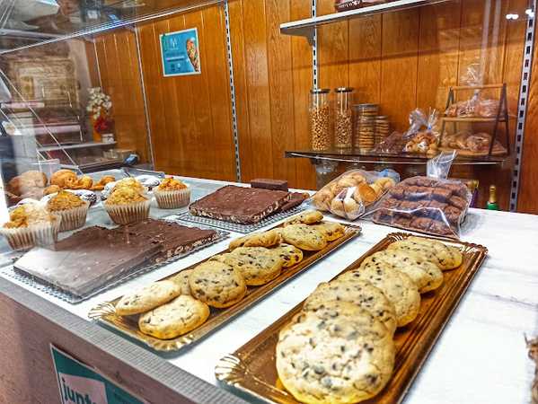 Fotografia tomada fuera de Pastelería Can Berta - Pastisseria en Palau-saverdera, Girona