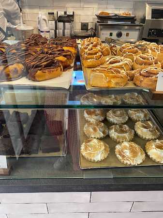 Fotografia tomada fuera de Pastelería Dabel - Pastelería en Elche, Alicante