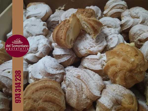 Fotografia tomada fuera de Pastelería del Somontano - Pastelería en Huesca, Huesca
