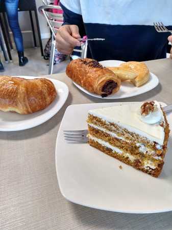 Fotografia tomada fuera de Pastelería Divina - Pastelería en Rianxo, A Coruña