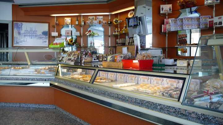 Fotografia tomada fuera de Pastelería Dulces Mallorquina S L - Pastelería en Astorga, León
