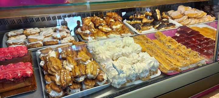 Fotografia tomada fuera de Pastelería El Rincón del Abuelo - Cake shop en El Puerto de Sta María, Cádiz