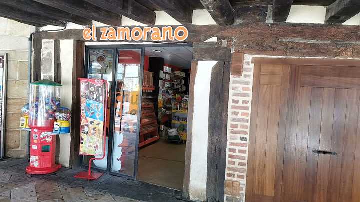 Fotografia tomada fuera de Pastelería El Zamorano - Cake shop en Aguilar de Campoo, Palencia