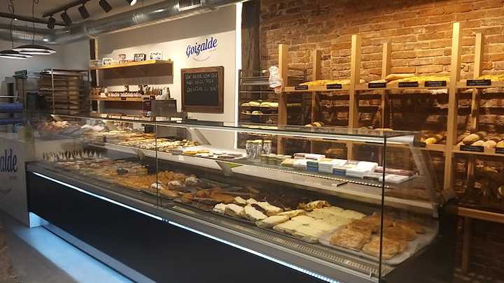Fotografia tomada fuera de Pastelería Goizalde - Pastelería en Santurtzi, Bizkaia