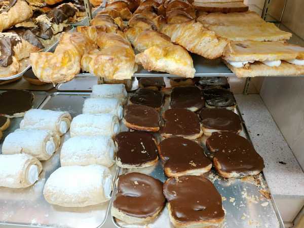 Fotografia tomada fuera de Pastelería Gozatzen - Pastelería en Santurtzi, Bizkaia