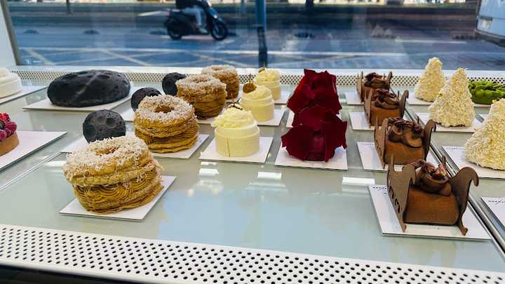 Fotografia tomada fuera de Pastelería Hofmann - Pastelería en Barcelona, Barcelona
