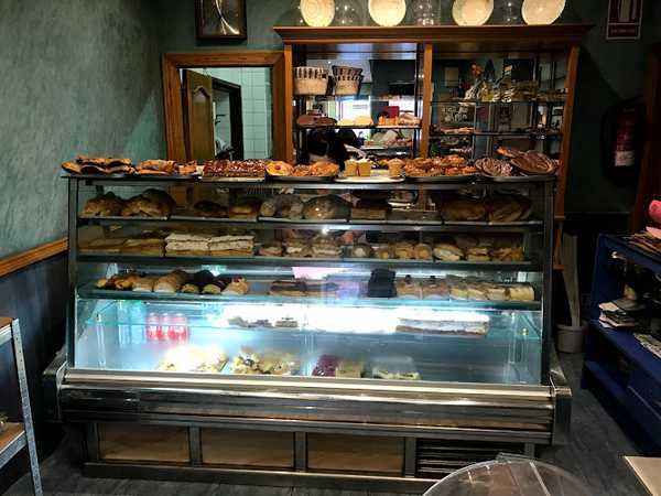 Fotografia tomada fuera de Pastelería José - Pastelería en Villaviciosa, Asturias