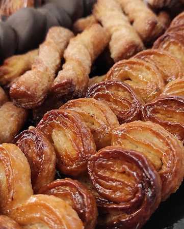 Fotografia tomada fuera de Pastelería L'Obrador Arenys de Munt - Botiga en Arenys de Munt, Barcelona