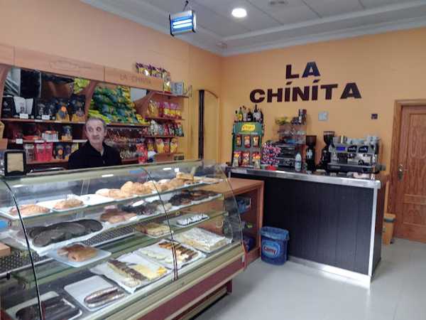 Fotografia tomada fuera de Pastelería La Chinita - Pastelería en Calzada de Calatrava, Ciudad Real