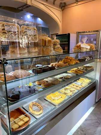 Fotografia tomada fuera de Pastelería La Gloria - Pastelería en Cádiz, Cádiz