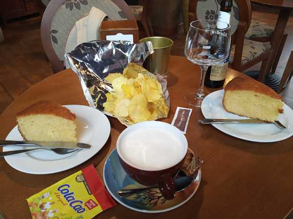 Fotografia tomada fuera de Café El Andén - cafeterías en Candás, Asturias