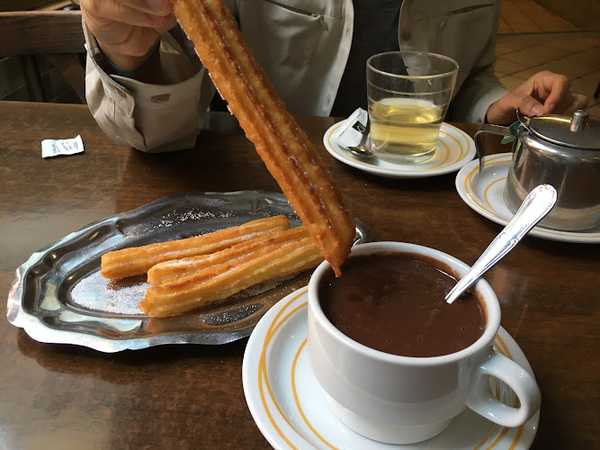 Fotografia tomada fuera de Pastelería Léveda - Pastelería en Melide, A Coruña