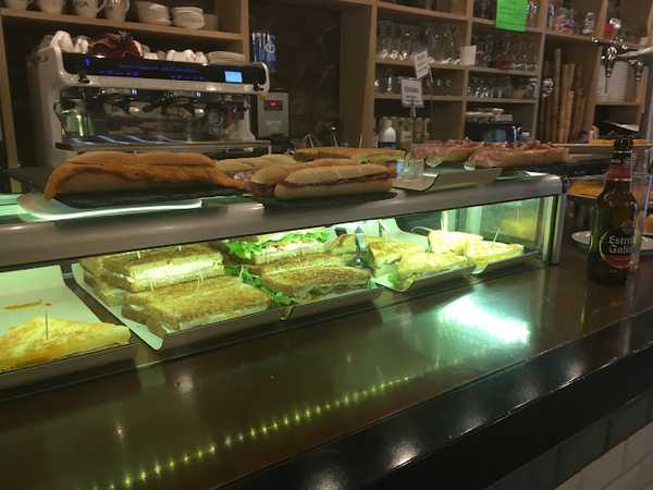 Fotografia tomada fuera de Café heladería - La Veneciana - Heladería en Barakaldo, Bizkaia