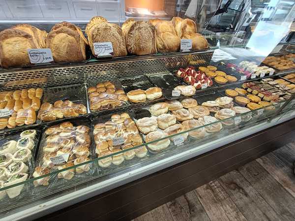 Fotografia tomada fuera de Pastelería Manacor - Pastelería en Majadahonda, Madrid