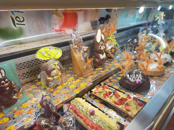 Fotografia tomada fuera de Pastelería Mora - Pastisseria en Masquefa, Barcelona