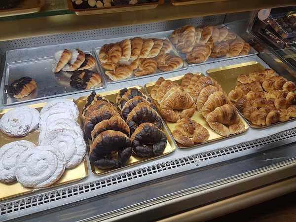Fotografia tomada fuera de Pastelería Nicolau - Pastisseria en Tàrrega, Lleida