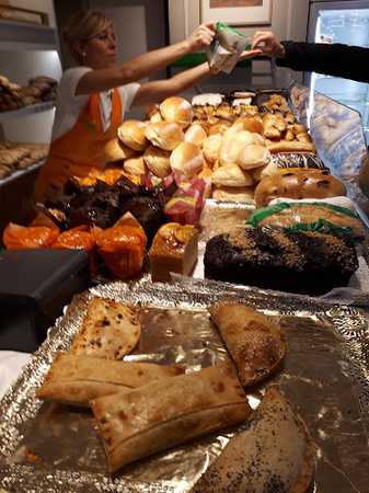 Fotografia tomada fuera de Pastelería Okinder - Panadería en Leioa, Bizkaia