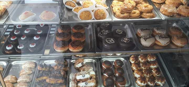 Fotografia tomada fuera de Pastelería Orozco - Pastelería en Algodonales, Cádiz