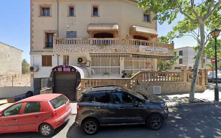 Fotografia tomada fuera de Pasteleria Panaderia Garcia - Bageri en Son Servera, Baleares