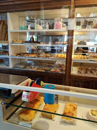 Fotografia tomada fuera de Aguirre Pastelería - Pastelería en Donostia-San Sebastian, Gipuzkoa