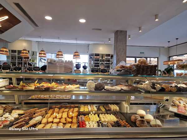 Fotografia tomada fuera de Pastelería Quequén Las Rozas - Panadería en Las Rozas de Madrid, Madrid